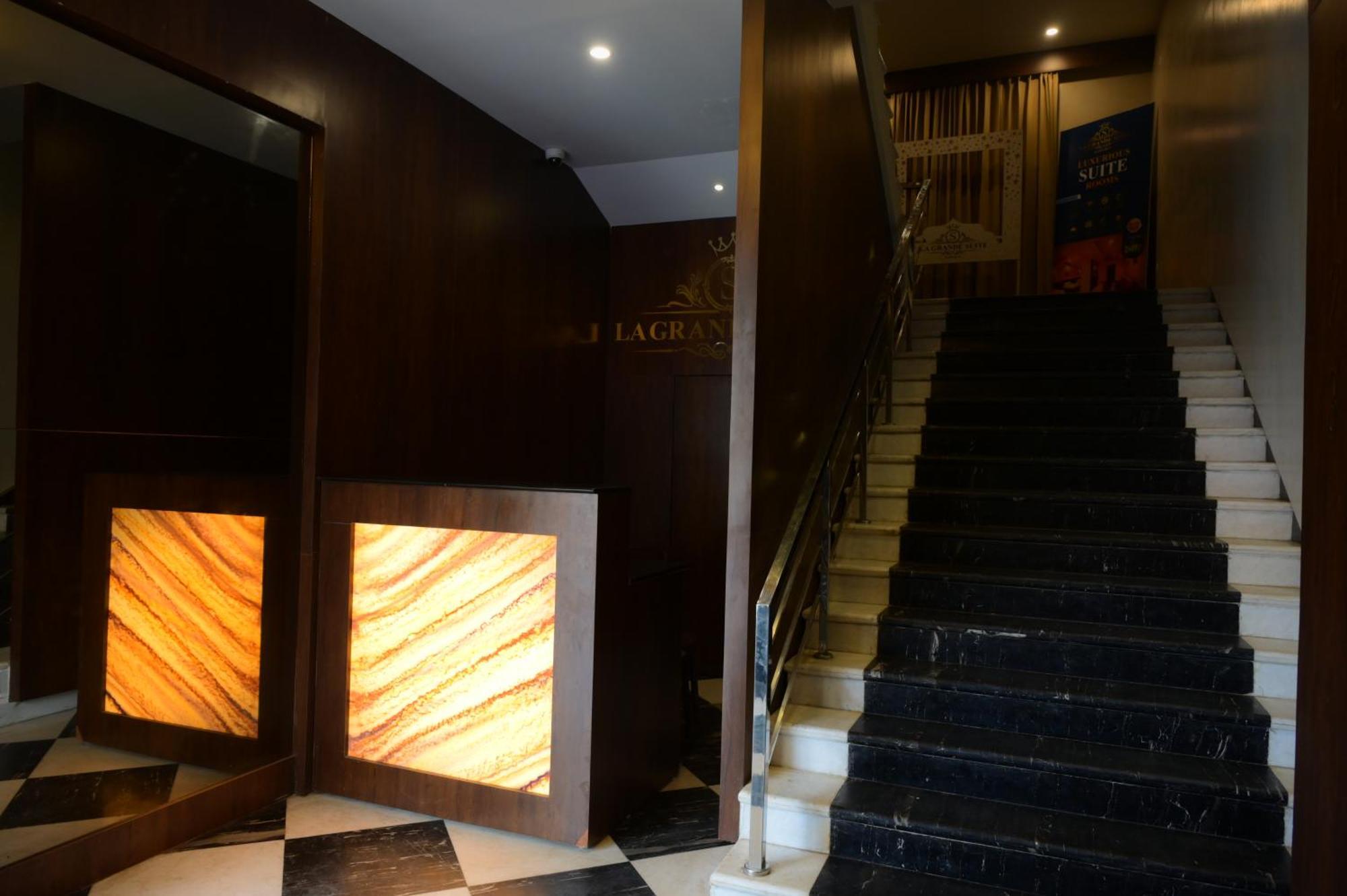 La Grande Suite กาไรกาล ภายนอก รูปภาพ